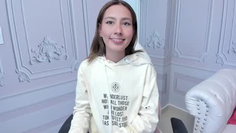 Snapshot of princesslittle_4u chatting on February 5, 2:59 pm online show from February 5, 2:59 pm