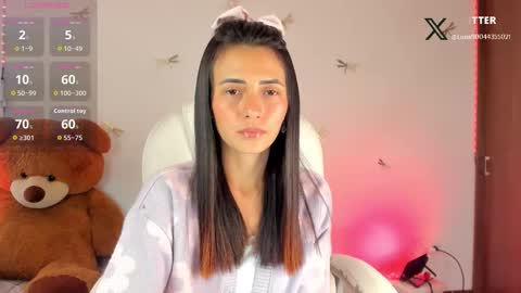 princessluna_14 online show from October 19, 9:30 pm