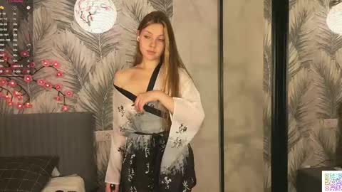 Hina online show from May 20, 11:55 pm