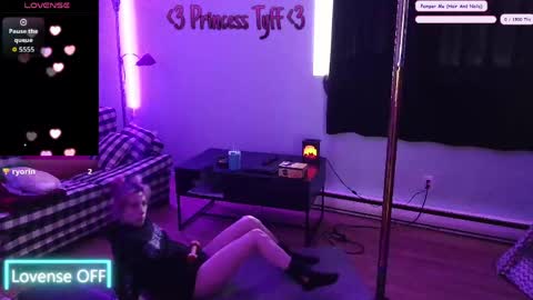 Tyff et Blast online show from April 7, 12:18 pm