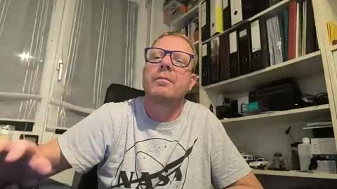 Prinz online show from October 1, 9:46 pm