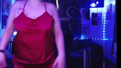 PenneyLayne online show from October 23, 5:25 pm