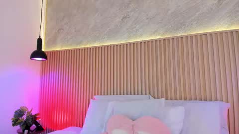 Profana Red online show from March 20, 2:11 pm