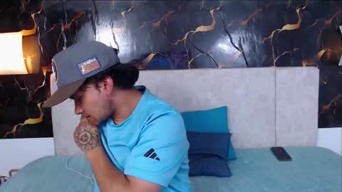 Adris  Juan online show from March 19, 2:17 am