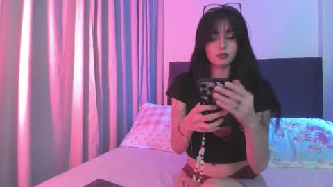 psycatt_ online show from November 8, 4:04 am