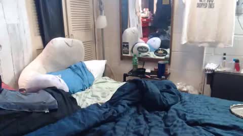 puff0169 online show from March 23, 4:34 pm