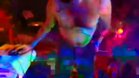 Snapshot of punkrunr083 chatting on September 19, 8:51 am punkrunr083 online show from September 19, 8:51 am