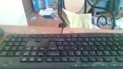 pup_y online show from October 28, 9:43 am