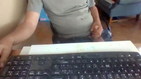 Snapshot of pup_y chatting on September 10, 5:36 pm pup_y online show from September 10, 5:36 pm
