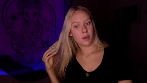 Megan online show from March 4, 8:28 pm