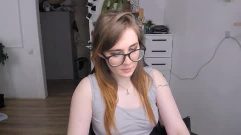 I am Mila online show from September 12, 11:12 am
