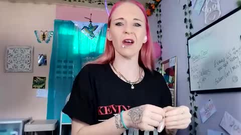 Purple2StayThnxxx online show from November 5, 4:31 pm