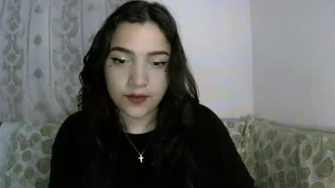 Lizzy online show from December 20, 7:48 am