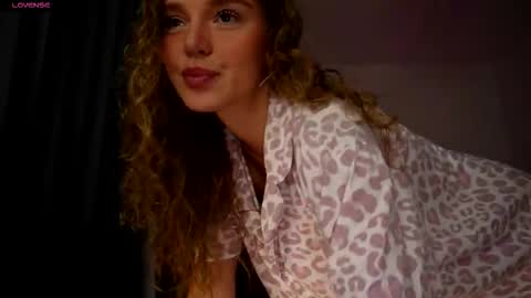 Snapshot of purple_baby chatting on September 10, 5:14 pm Sasha wait you here 6 of November. will celebrate my B- day online show from September 10, 5:14 pm