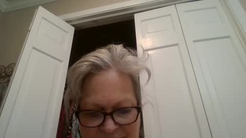 Snapshot of purplegrass66 chatting on February 23, 10:39 am Purplegrasses online show from February 23, 10:39 am