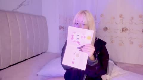 Purple Lilith online show from March 22, 6:50 am