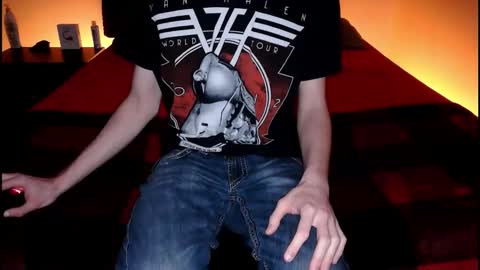 pussylover2182 online show from March 25, 5:25 am