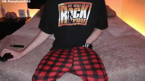 pussylover2182 online show from September 27, 3:37 am