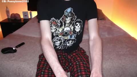 pussylover2182 online show from October 3, 4:32 am
