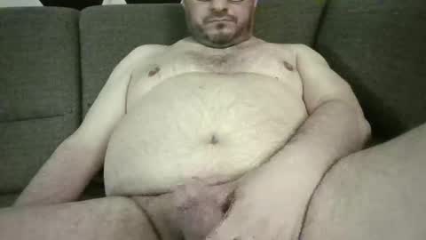 Pussyluver75 online show from June 1, 8:21 pm