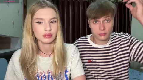 Lina online show from April 17, 3:47 pm