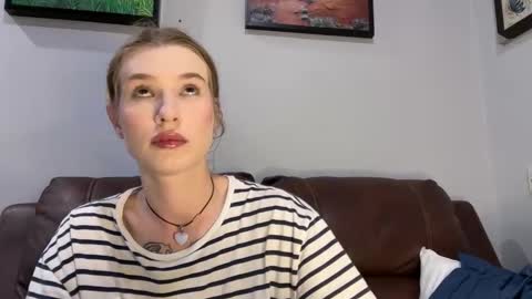 Lina online show from March 8, 1:48 pm