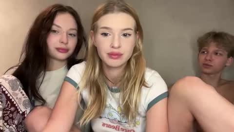 Lina online show from March 24, 6:03 pm