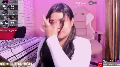 Pau online show from February 12, 10:59 pm