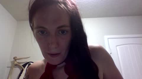 pyt_nia online show from April 23, 6:21 am