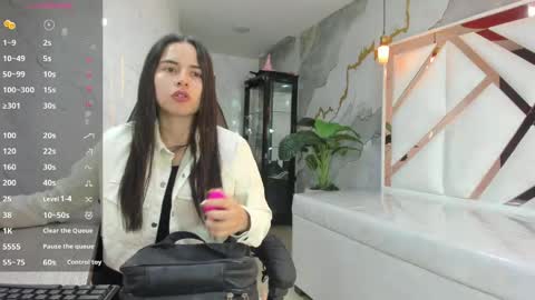 Qetsyah online show from April 15, 1:47 pm