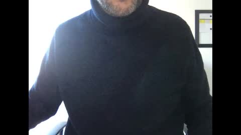 Quentin online show from December 16, 2:27 pm