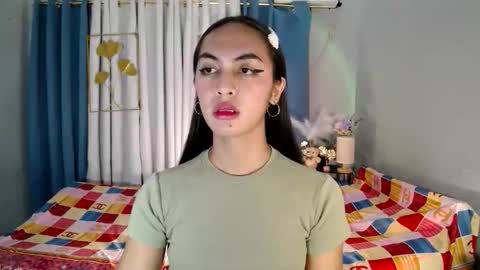 queen_danaya online show from June 7, 7:35 am