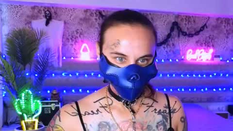 Queen Freak online show from September 26, 11:51 am