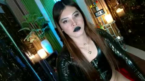 Kendal  online here from 6am-3pm philippine time online show from October 15, 12:25 am