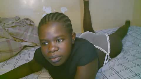 queen_latasha online show from April 22, 8:32 am