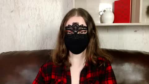 Nora online show from April 29, 10:25 pm