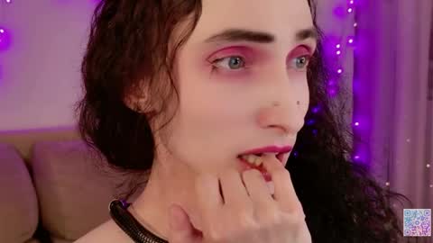 queen_of_tease online show from April 23, 5:03 pm