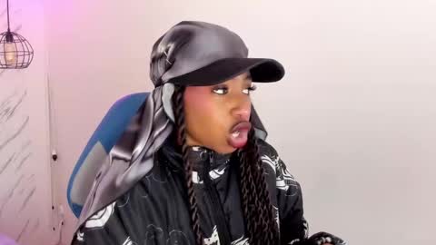   online show from November 11, 12:29 pm