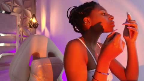   online show from February 12, 7:06 pm