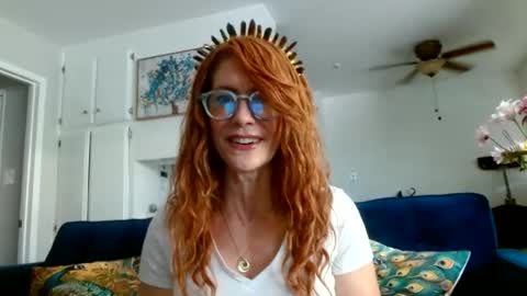 Queen Amber online show from June 15, 11:30 pm