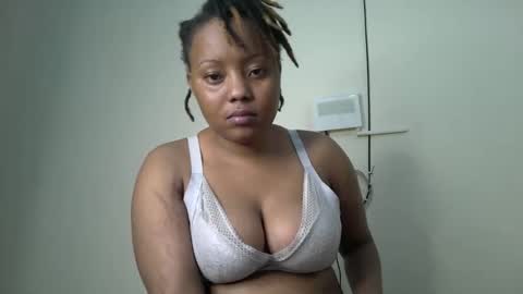 queen online show from November 1, 7:46 pm