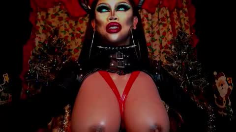 Wanda Luna online show from December 7, 7:10 am