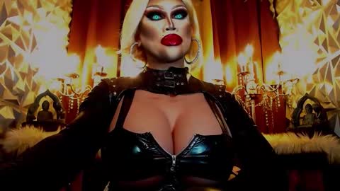 Wanda Luna online show from February 10, 2:30 am