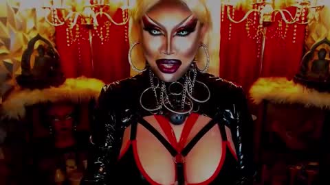 Wanda Luna online show from March 8, 6:32 am