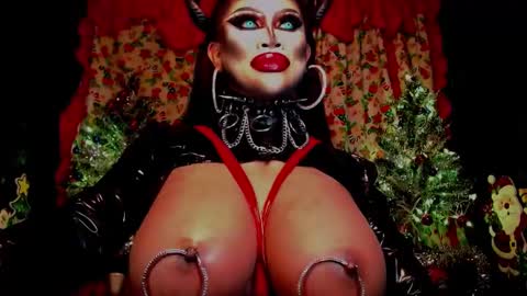 Wanda Luna online show from December 21, 6:55 pm