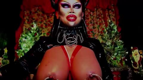 Wanda Luna online show from December 29, 5:44 pm