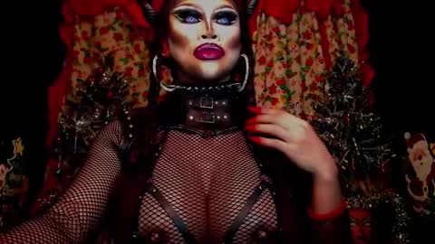Wanda Luna online show from December 9, 6:01 am