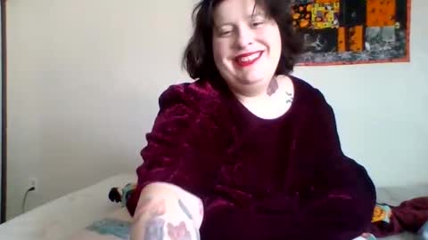 QueenJezabel online show from February 11, 6:11 pm