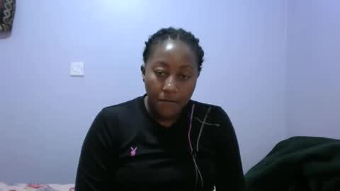 queenjm1 online show from October 13, 10:17 am