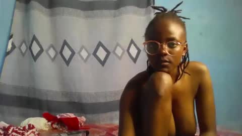 queenmerliz331240 online show from February 8, 1:54 pm